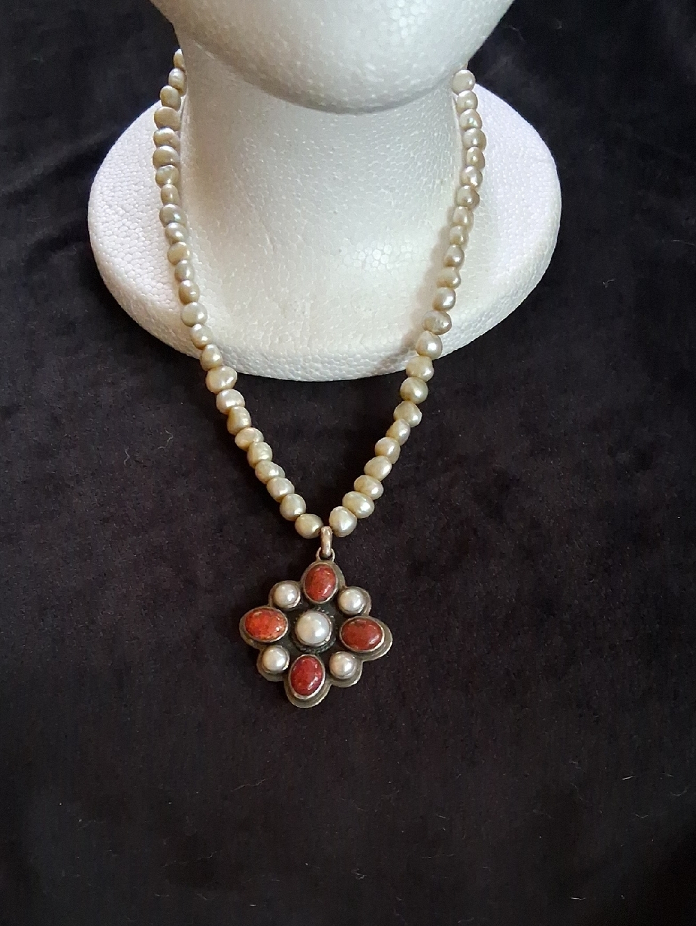 Vintage Cream Cultured Pearl Necklace with Coral and Sterling SilverPendant